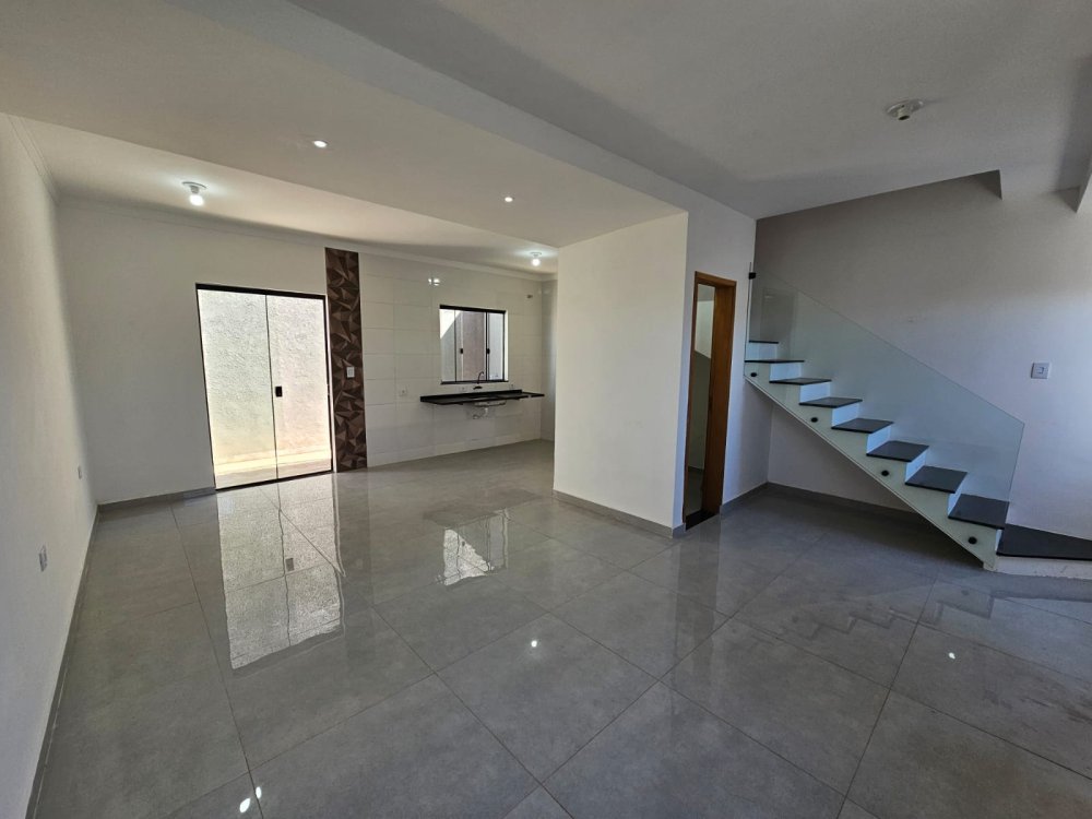 Casa em Condomínio - Venda - Vila Suissa - Mogi das Cruzes - SP