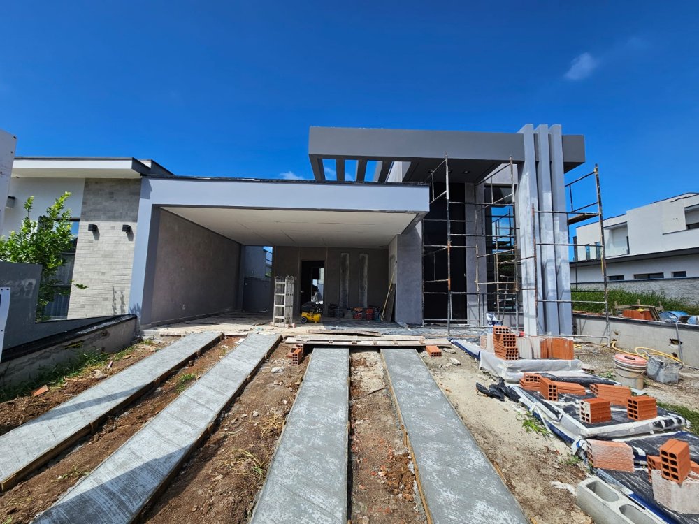 Casa em Condomínio - Venda - Sabaúna - Mogi das Cruzes - SP
